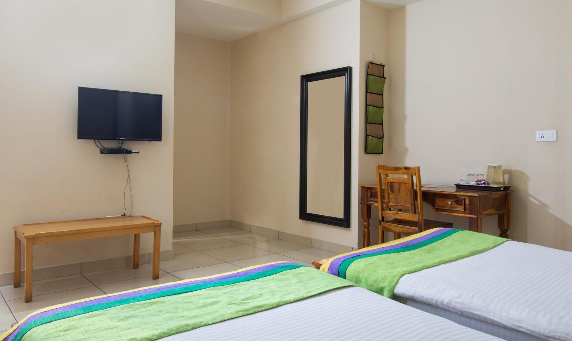 Treebo The Anchorage Malviya Nagar Hotel Jaipur Bagian luar foto
