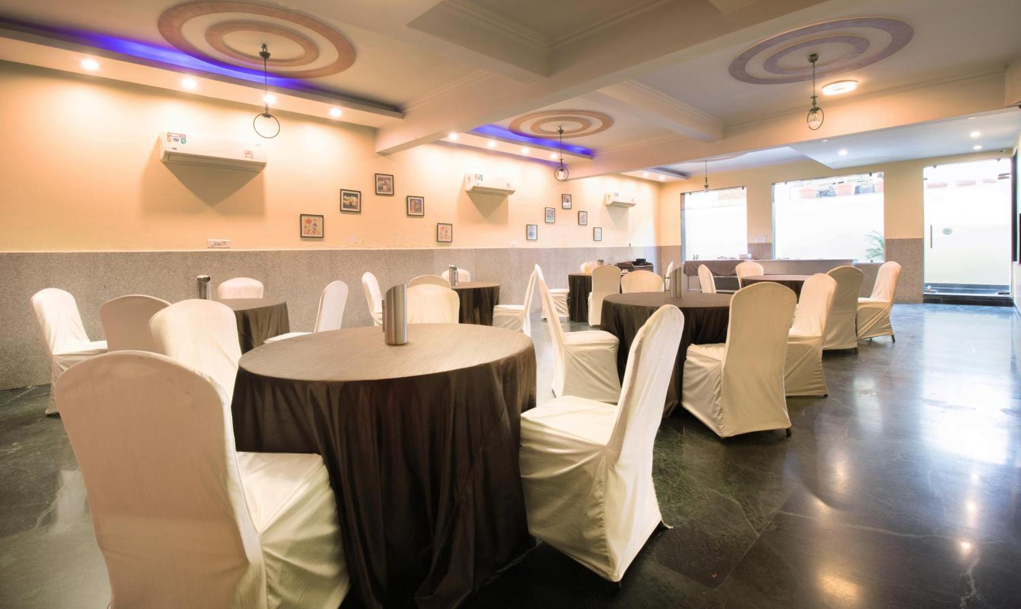 Treebo The Anchorage Malviya Nagar Hotel Jaipur Bagian luar foto