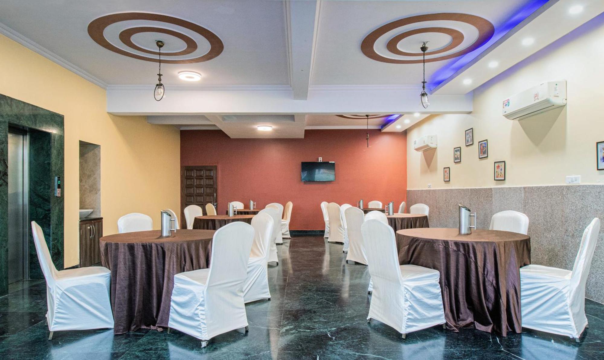 Treebo The Anchorage Malviya Nagar Hotel Jaipur Bagian luar foto